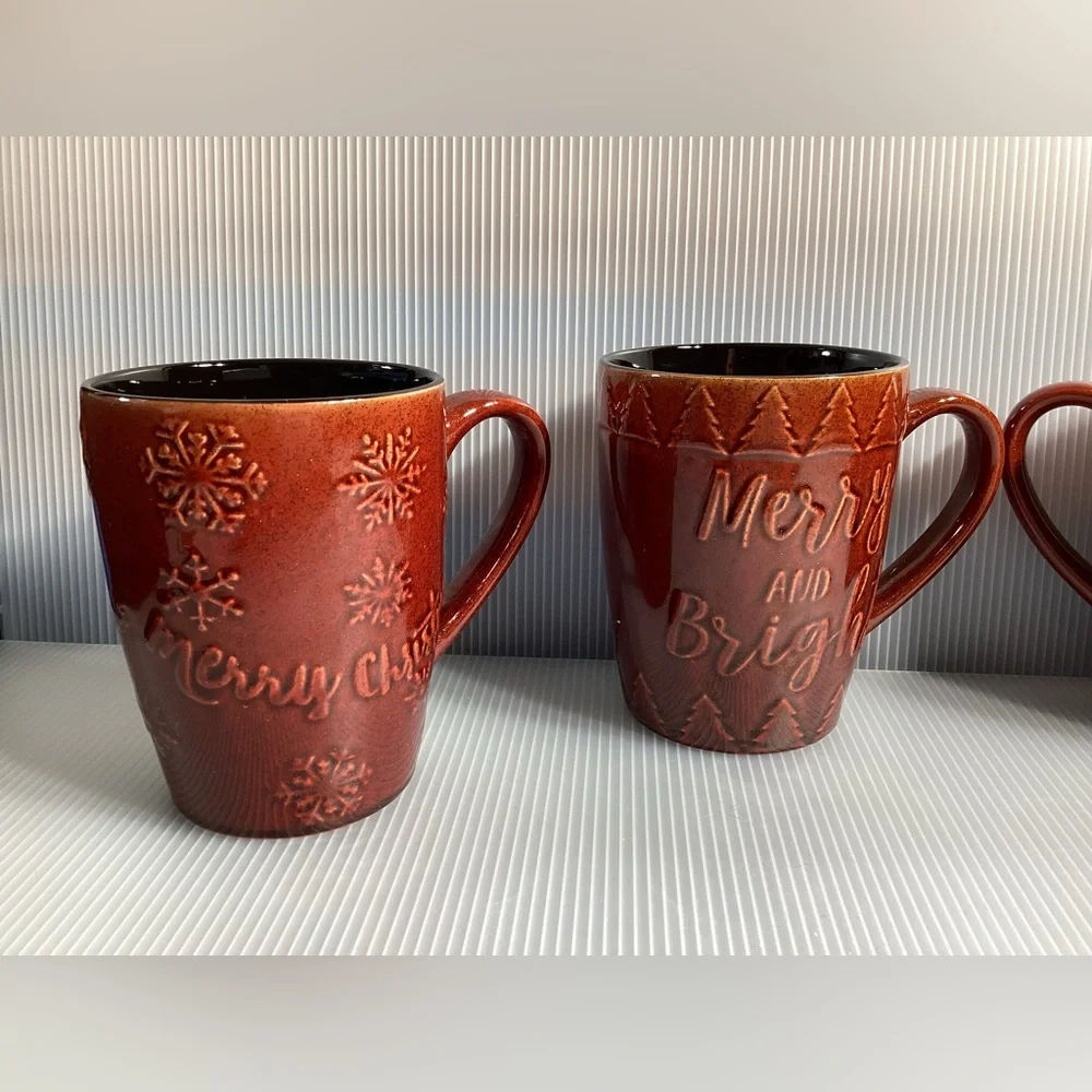 Set of 4 Pfaltzgraff Red Christmas Ceramic Mugs